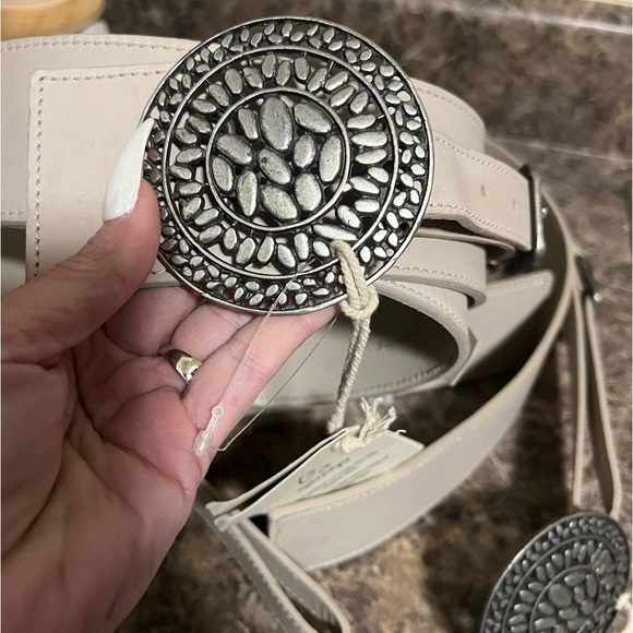 NWT Free People 100% Cow Leather Black Belt in GREY!   NWT - Picture 4 of 7